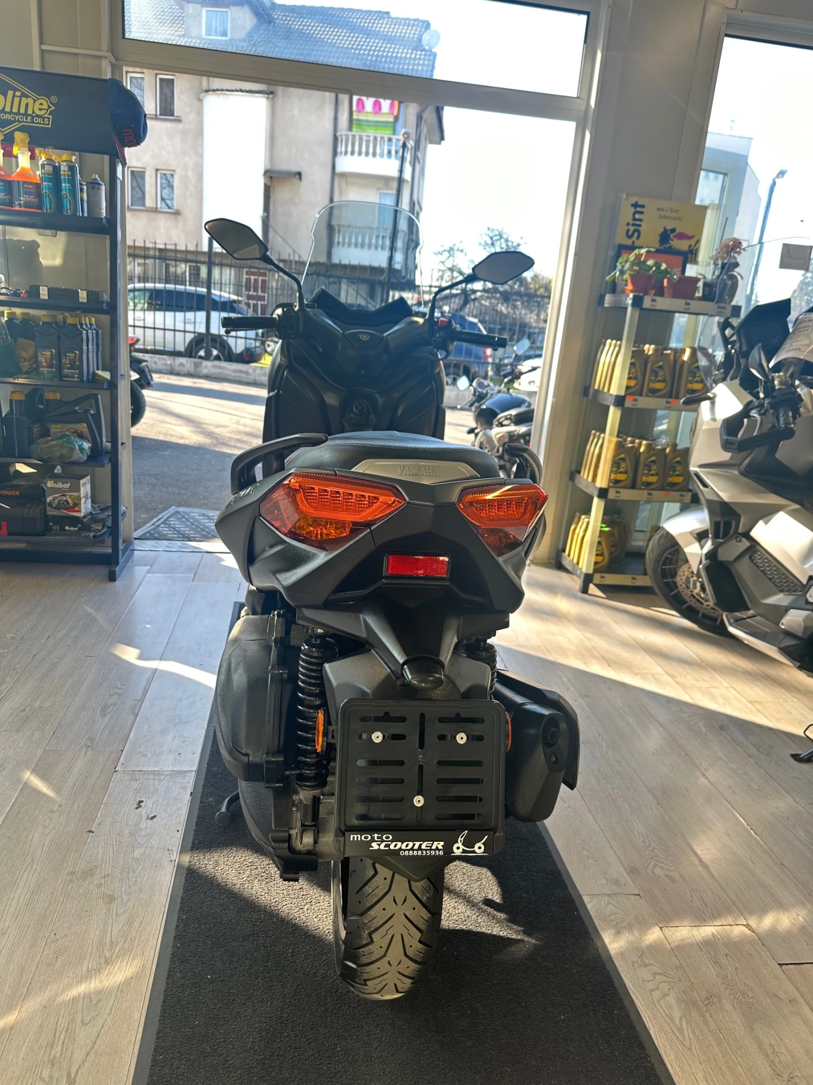 Yamaha X-max 300i ABS/TC/LED 06.2017г., снимка 15 - Мотоциклети и мототехника - 54138861