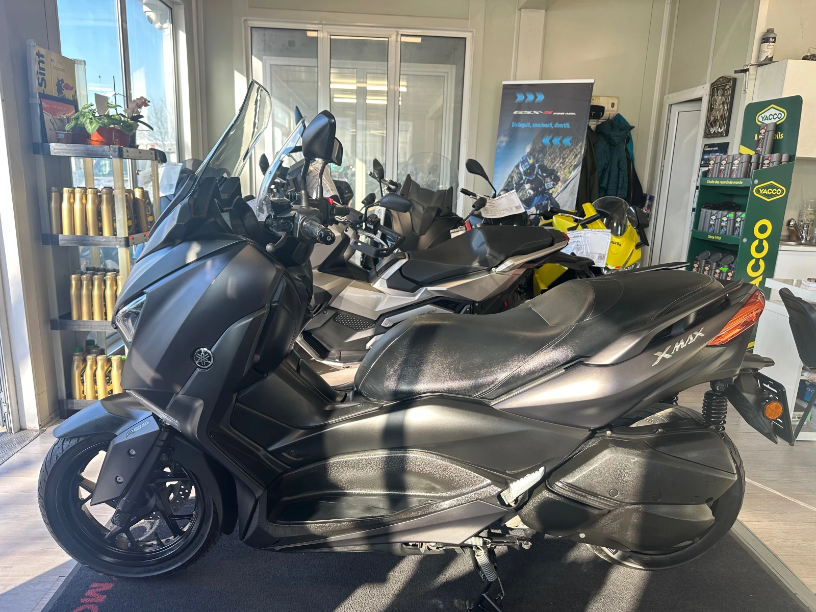 Yamaha X-max 300i ABS/TC/LED 06.2017г., снимка 16 - Мотоциклети и мототехника - 54138861