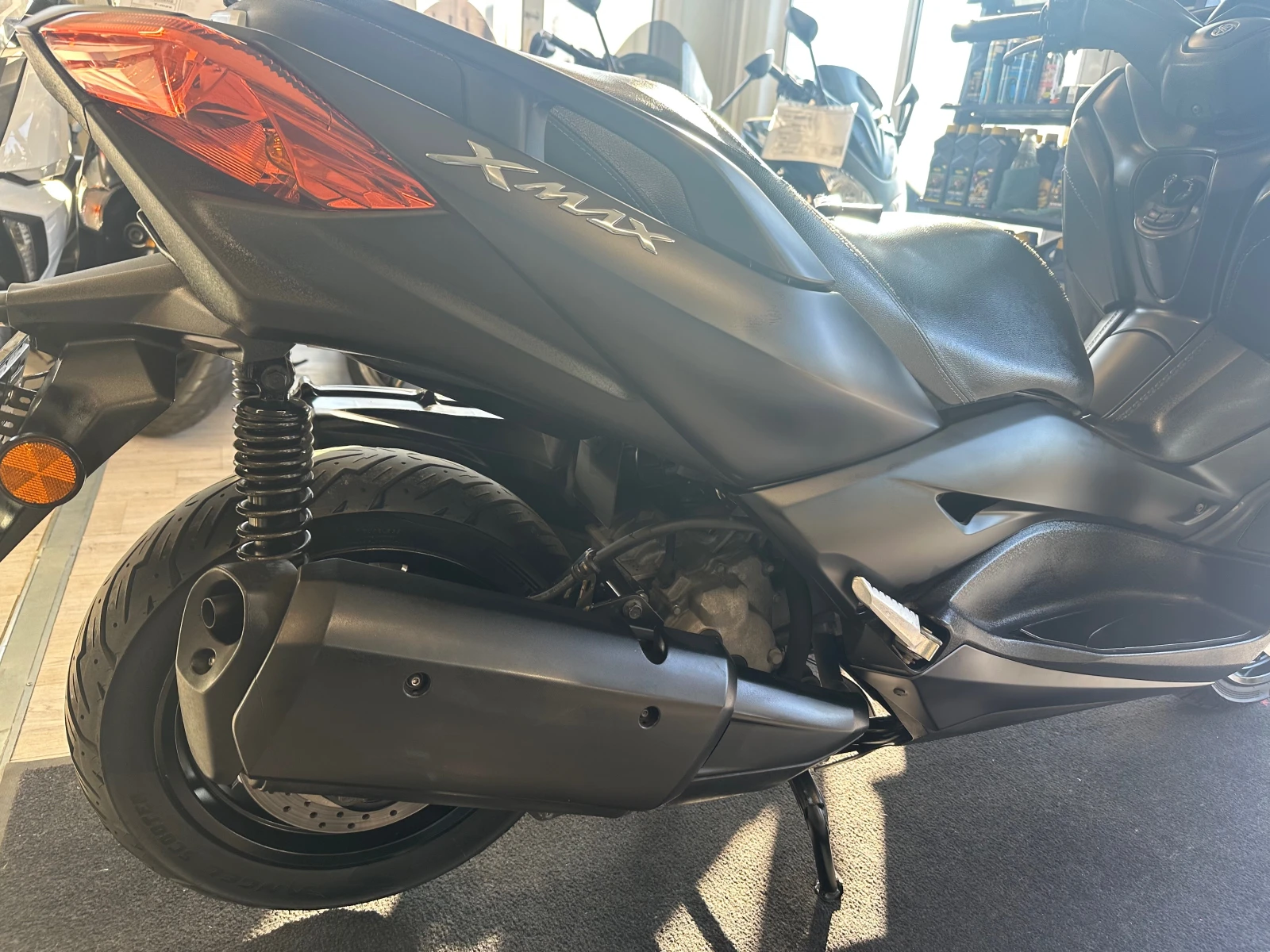 Yamaha X-max 300i ABS/TC/LED 06.2017г., снимка 10 - Мотоциклети и мототехника - 54138861