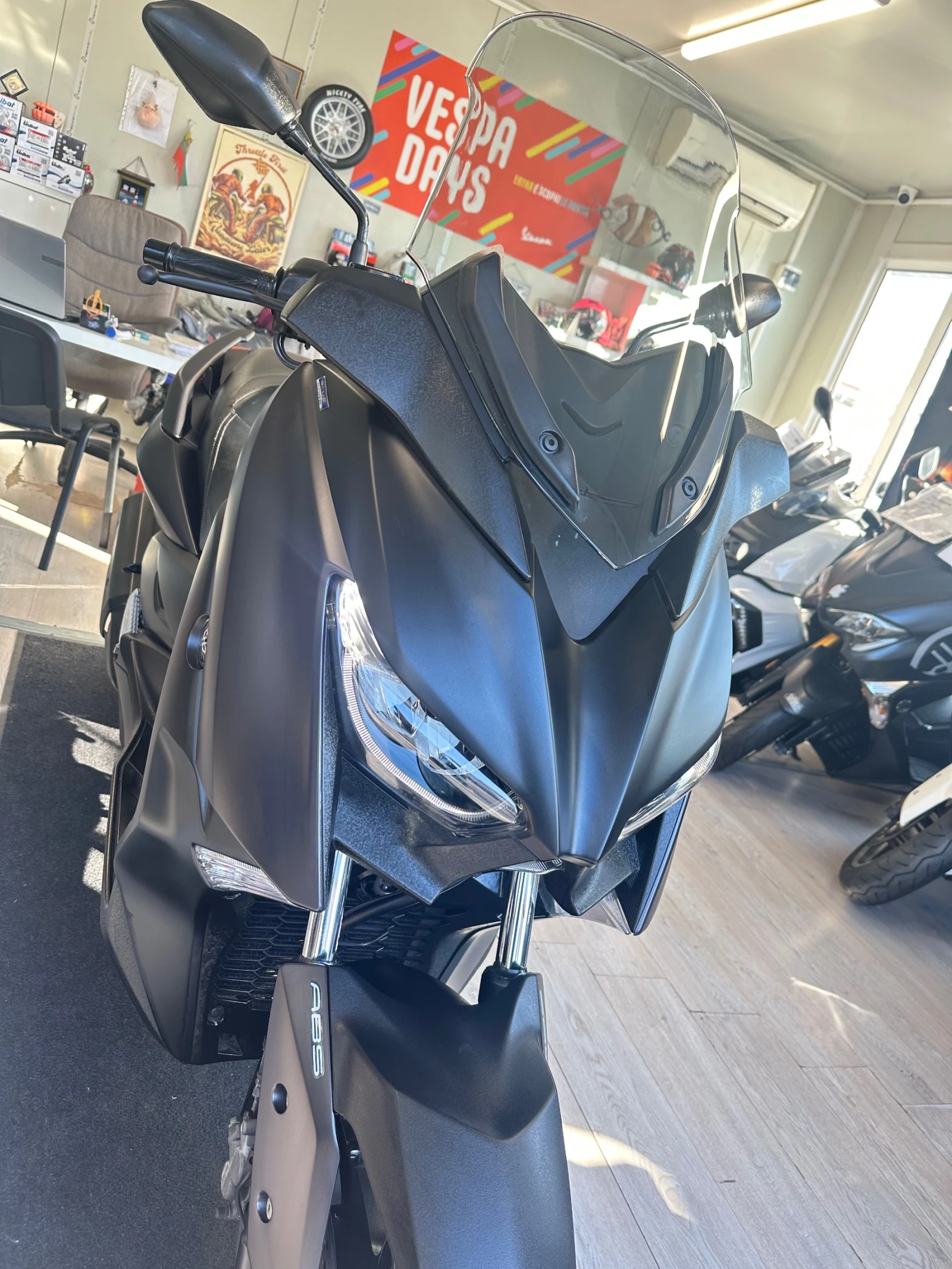 Yamaha X-max 300i ABS/TC/LED 06.2017г. | Auto.bg — изображение 1