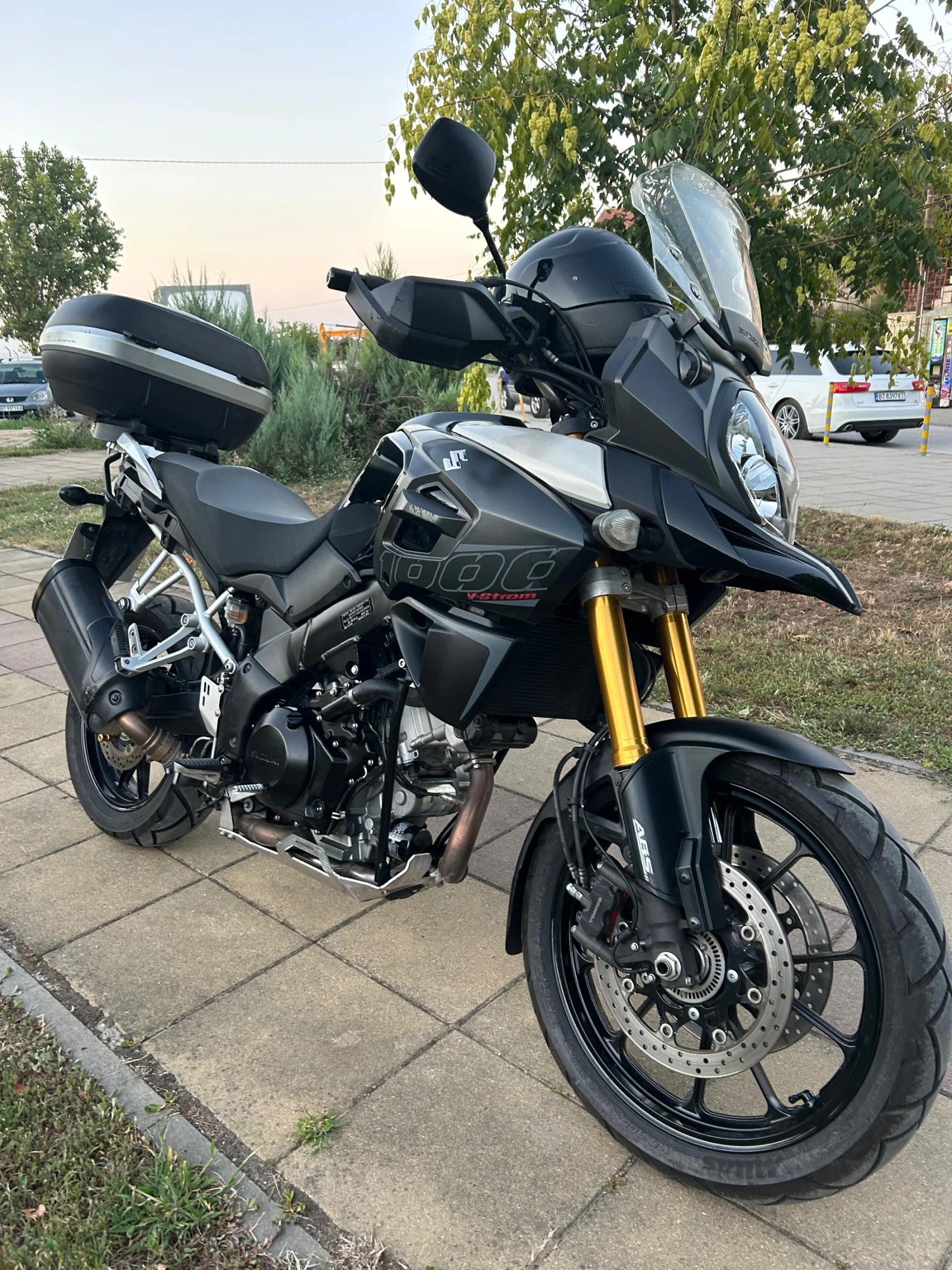 Suzuki V-strom DL1000