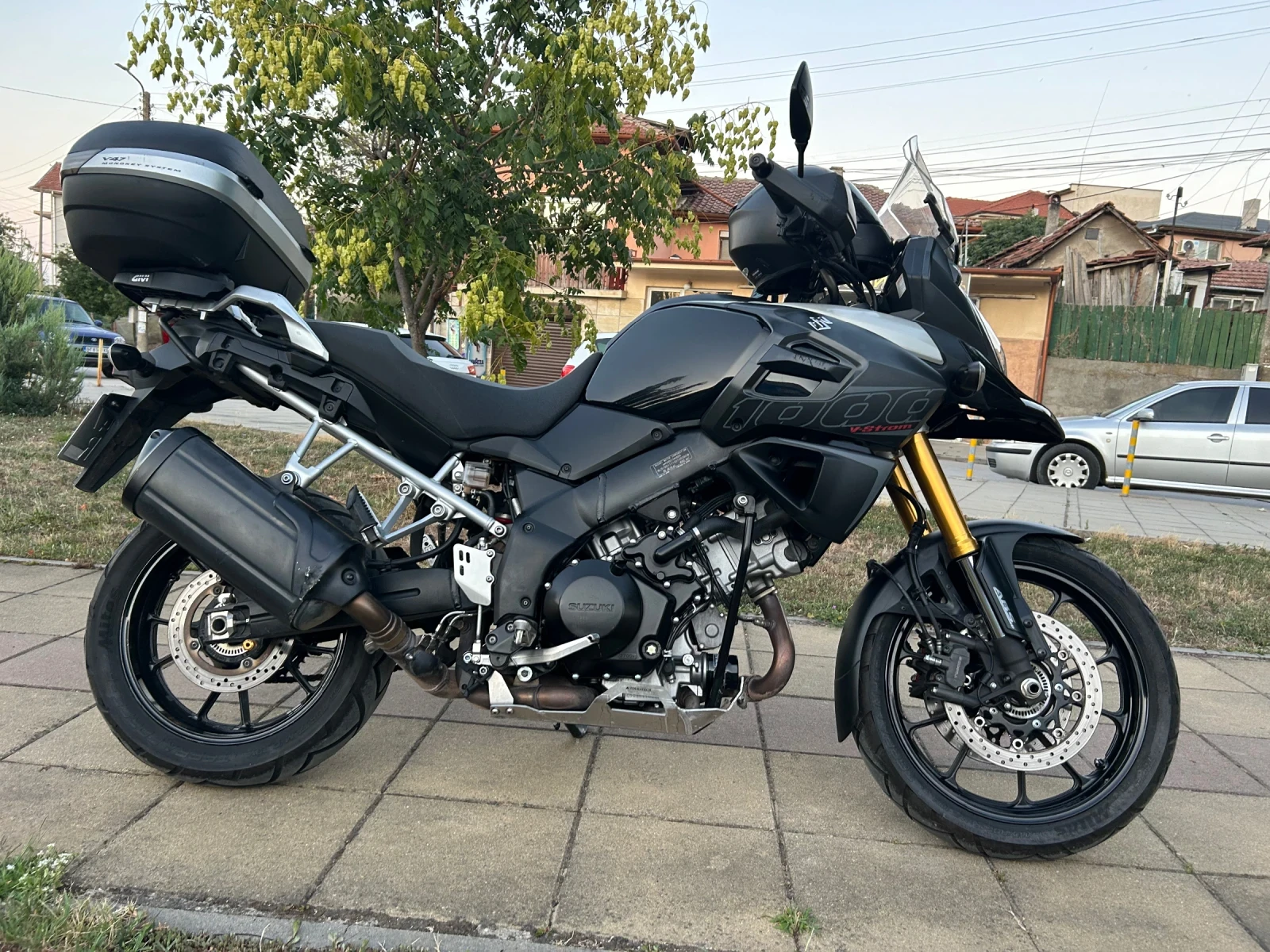 Suzuki V-strom DL1000, снимка 3 - Мотоциклети и мототехника - 55824076