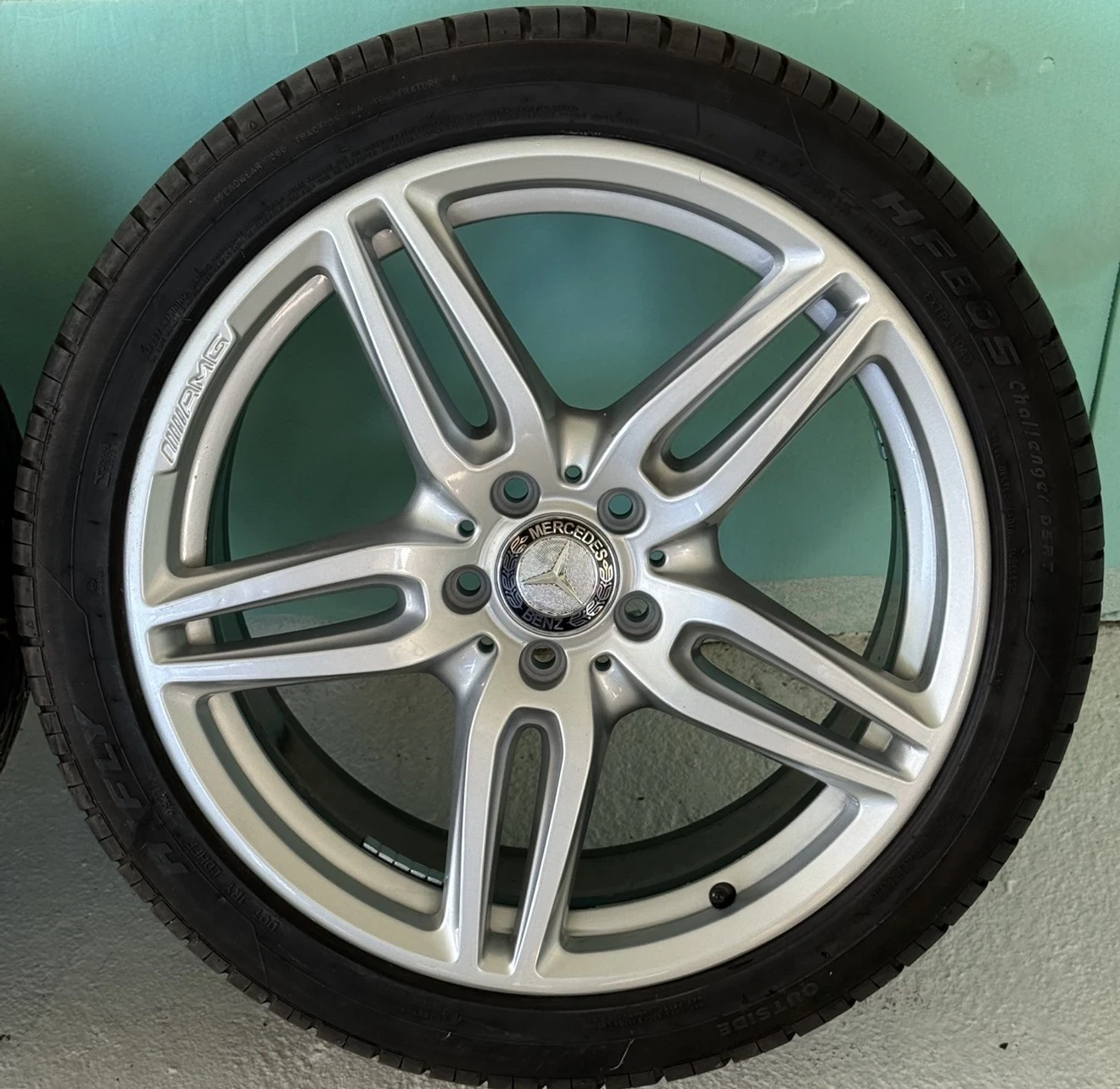���� � ������ 245/40R19 �� Mercedes-Benz E 350 | Mobile.bg � ����������� 5