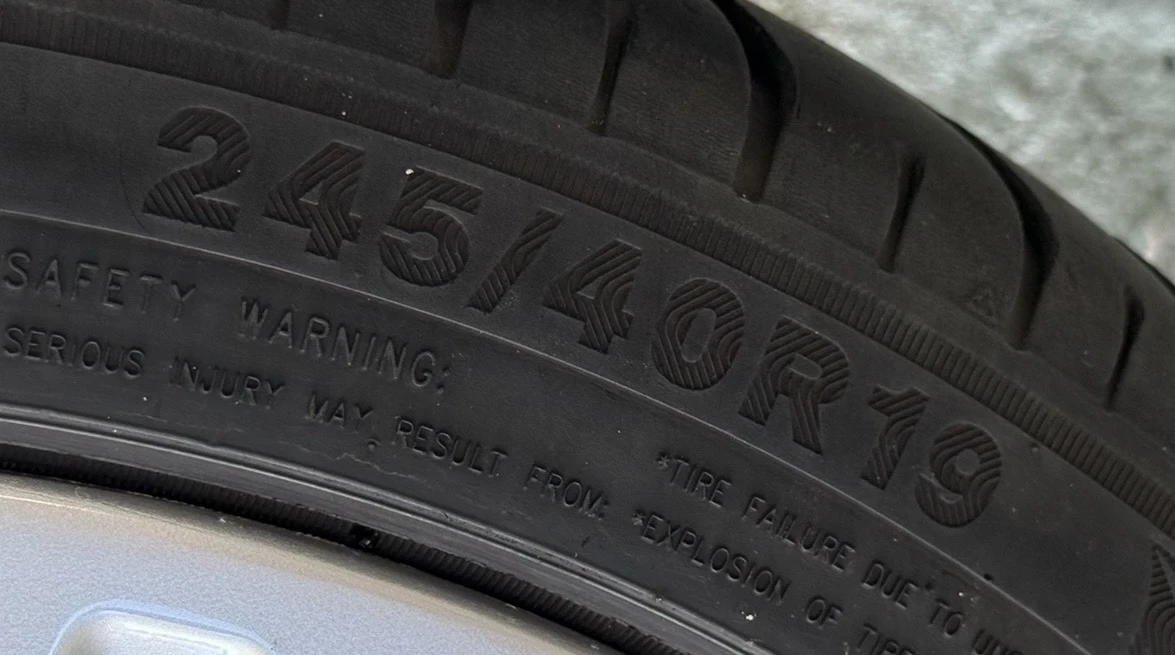 ���� � ������ 245/40R19 �� Mercedes-Benz E 350 | Mobile.bg � ����������� 9