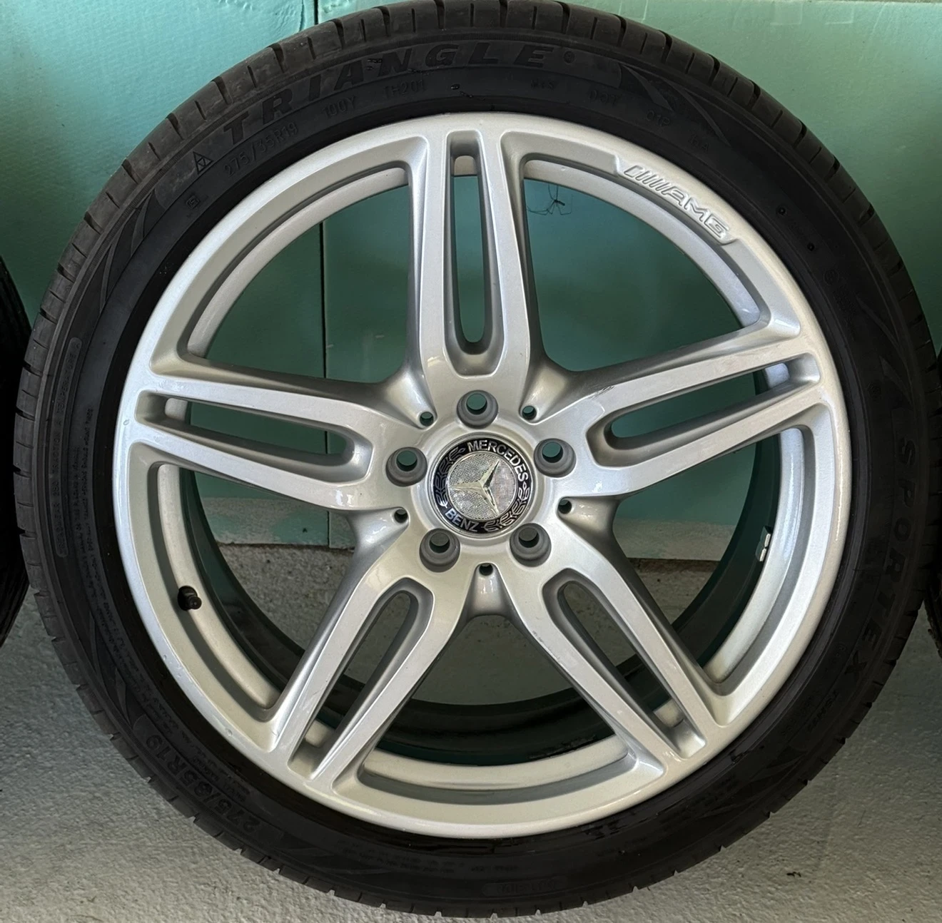 ���� � ������ 245/40R19 �� Mercedes-Benz E 350 | Mobile.bg � ����������� 4