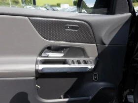 Mercedes-Benz EQB 350 4-MATIC/AMG/FACELIFT/CAMERA/LED/NIGHT/, снимка 6