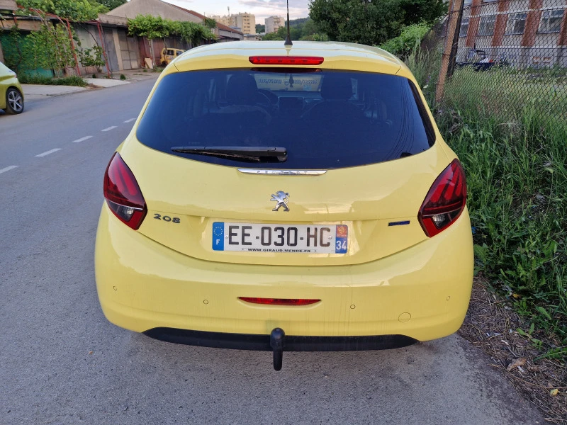 Peugeot 208, снимка 3 - Автомобили и джипове - 49110470