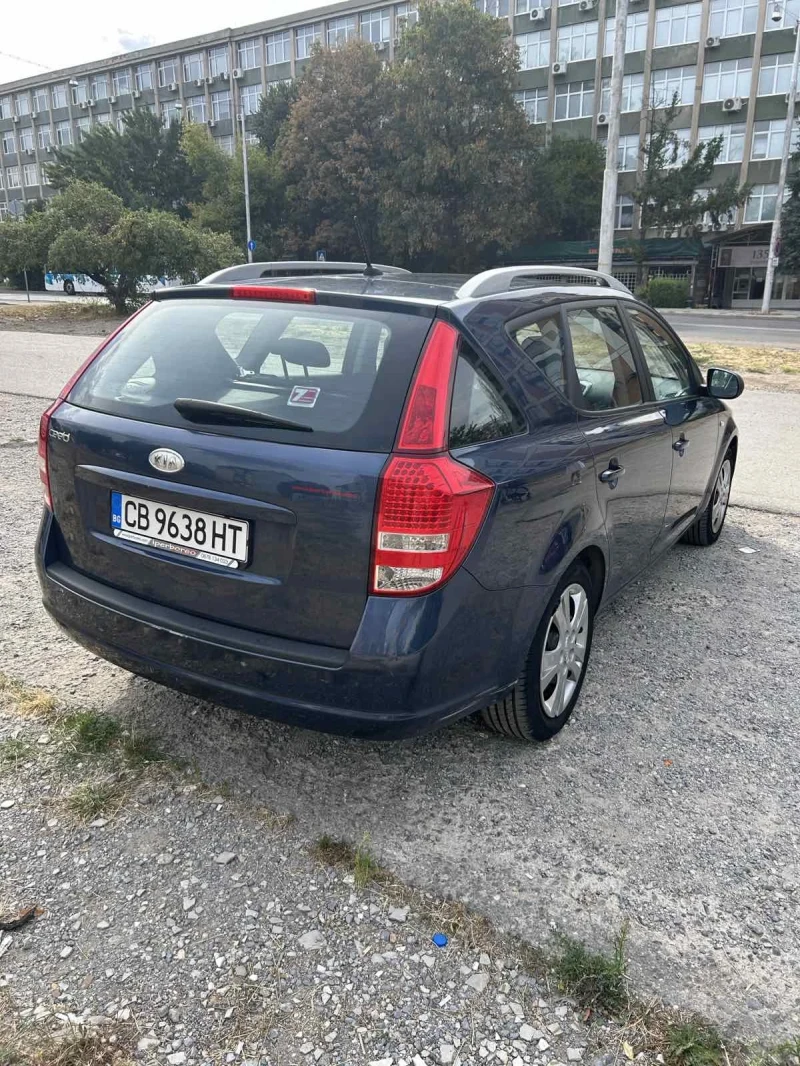 Kia Ceed, снимка 3 - Автомобили и джипове - 47025593