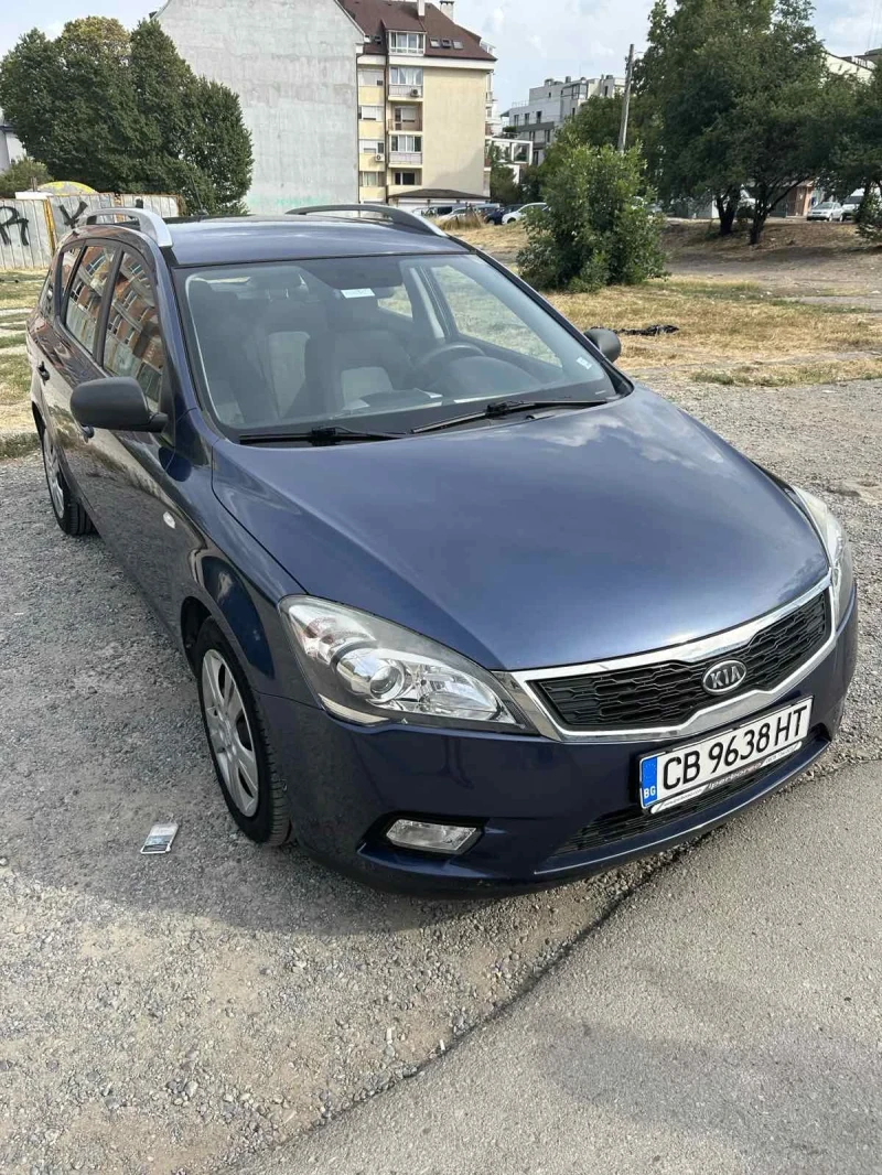 Kia Ceed, снимка 4 - Автомобили и джипове - 47025593