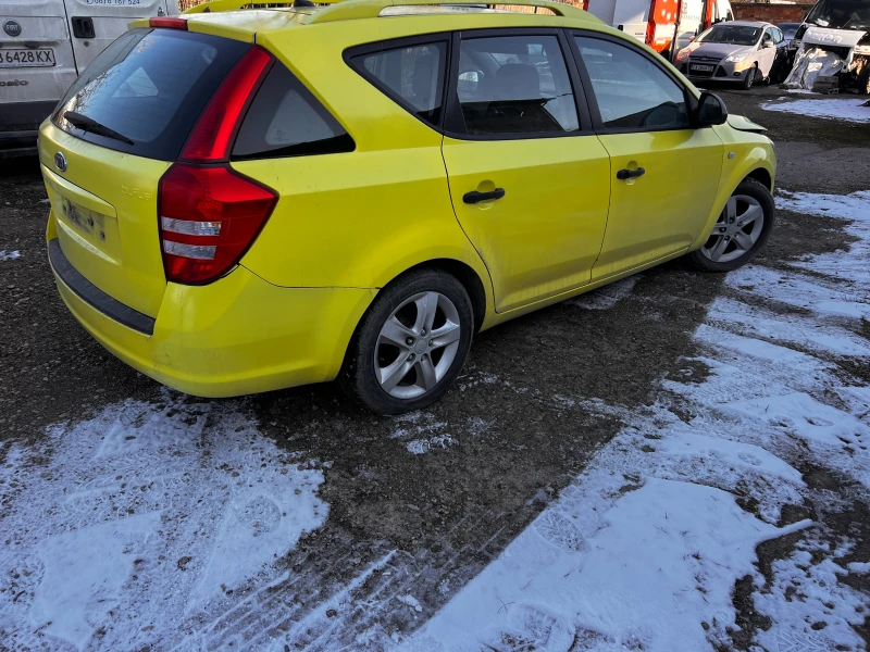 Kia Ceed 1.4 бензин, снимка 4 - Автомобили и джипове - 48601817