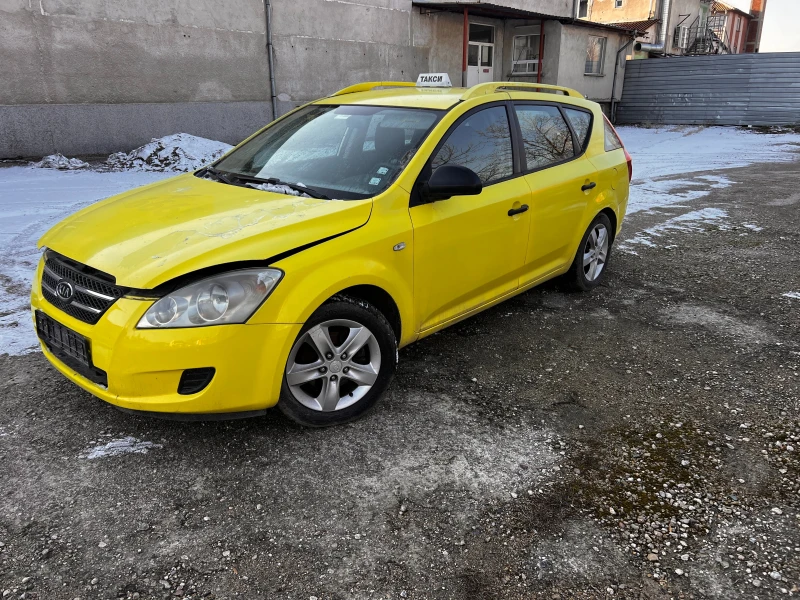 Kia Ceed 1.4 бензин, снимка 1 - Автомобили и джипове - 48601817