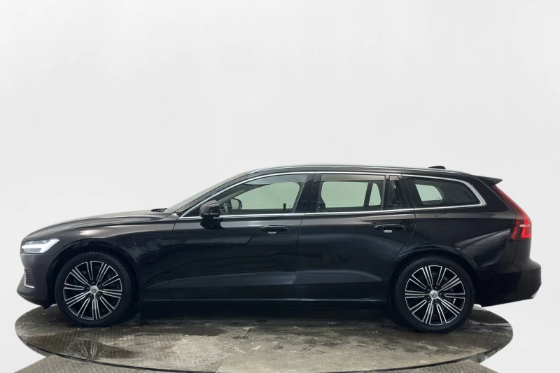 Volvo V60 Recharge T6 AWD, снимка 2 - Автомобили и джипове - 49212140