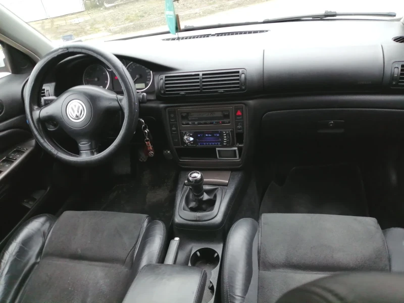 VW Passat 1.9.ТDI.131k+ КЛИМА , снимка 4 - Автомобили и джипове - 49425224