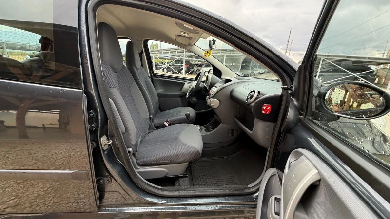 Peugeot 107 1.0-68кс-121000км!!!, снимка 13 - Автомобили и джипове - 51505271