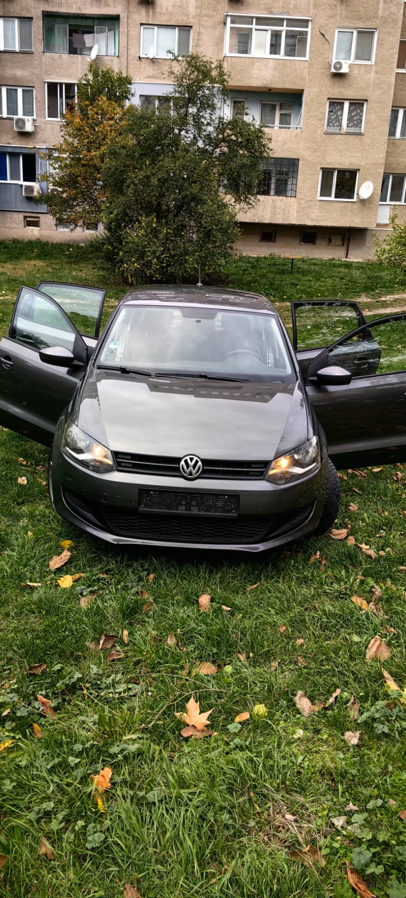 VW Polo 1.6 tdi 105 ks, снимка 2 - Автомобили и джипове - 52190696