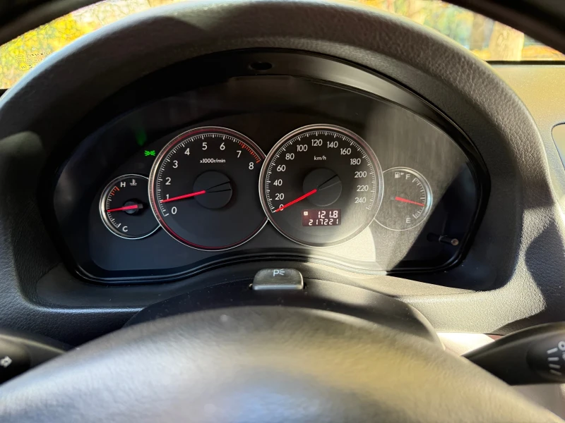 Subaru Legacy, снимка 8 - Автомобили и джипове - 52264126