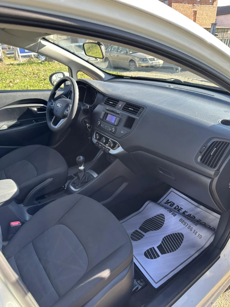 Kia Rio, снимка 14 - Автомобили и джипове - 52751665