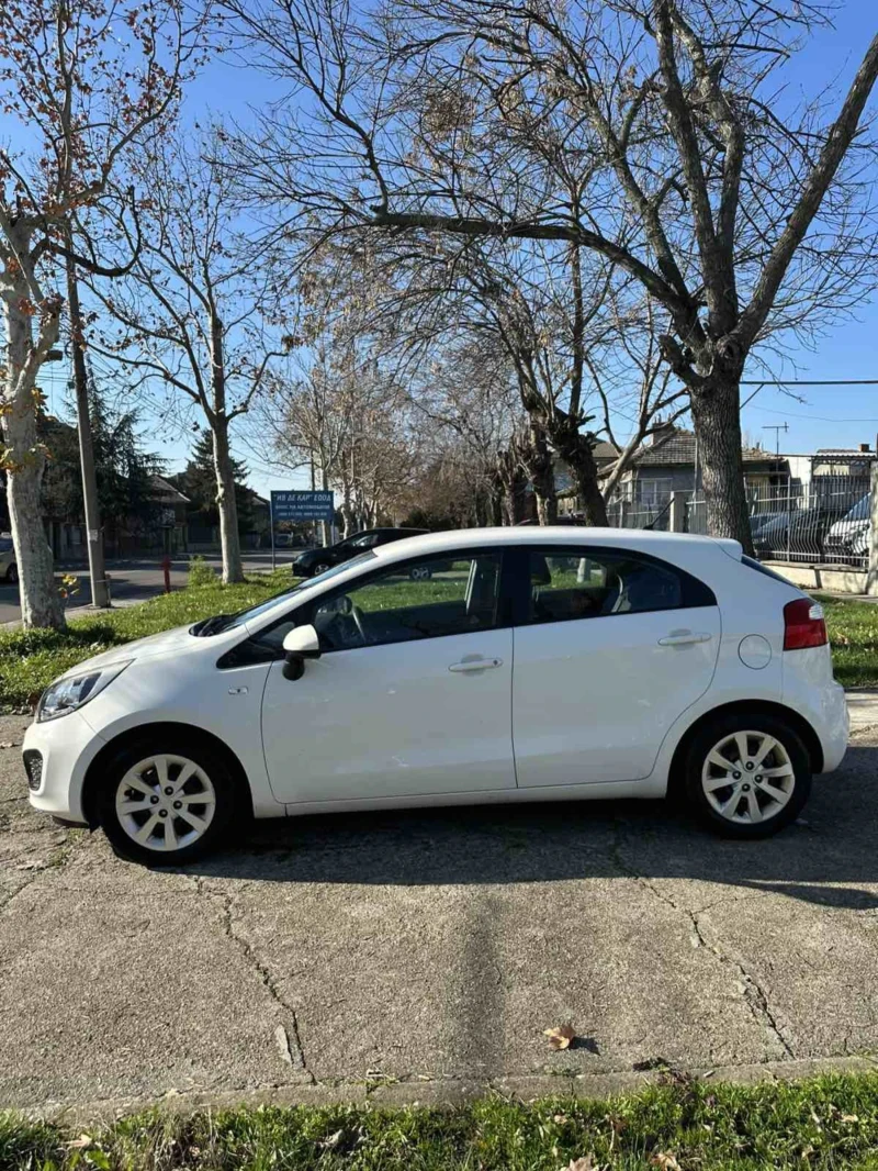 Kia Rio, снимка 4 - Автомобили и джипове - 52751665