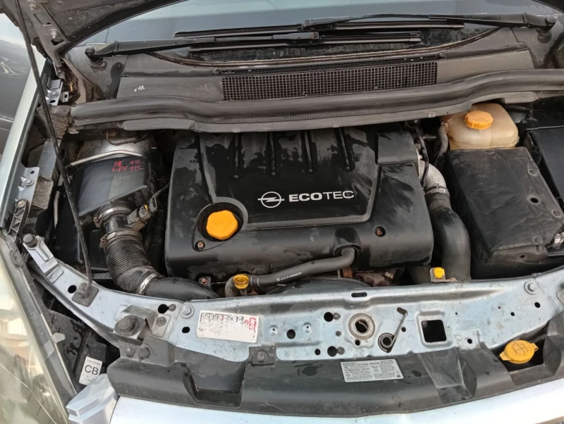 Opel Zafira 110к.с, снимка 15 - Автомобили и джипове - 53298833