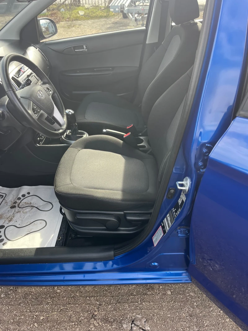 Hyundai I20 1.4 бензин 6 скорости от Швеицария, снимка 7 - Автомобили и джипове - 53494595