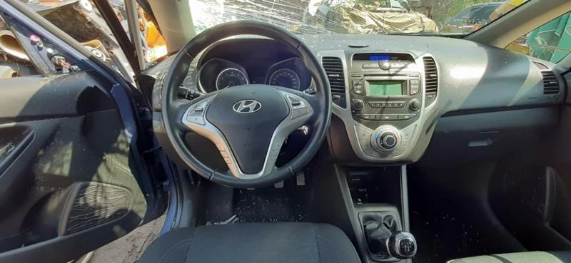 Hyundai Ix20, снимка 16 - Автомобили и джипове - 47403375