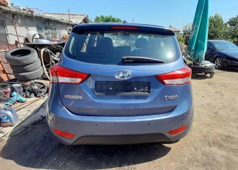 Hyundai Ix20, снимка 4 - Автомобили и джипове - 47403375