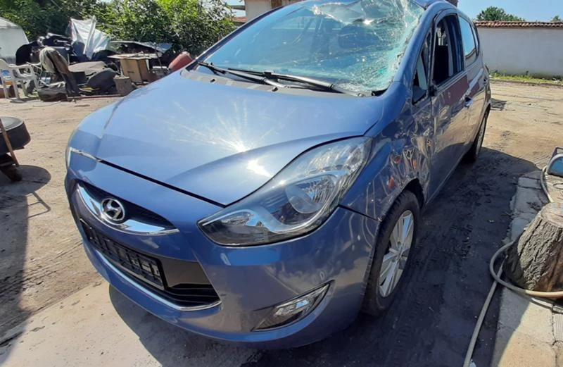 Hyundai Ix20, снимка 3 - Автомобили и джипове - 47403375