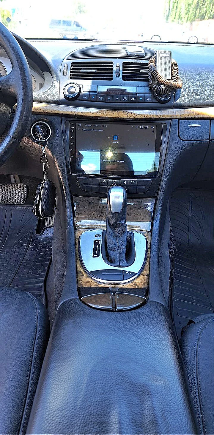 Mercedes-Benz E 320  - изображение 4