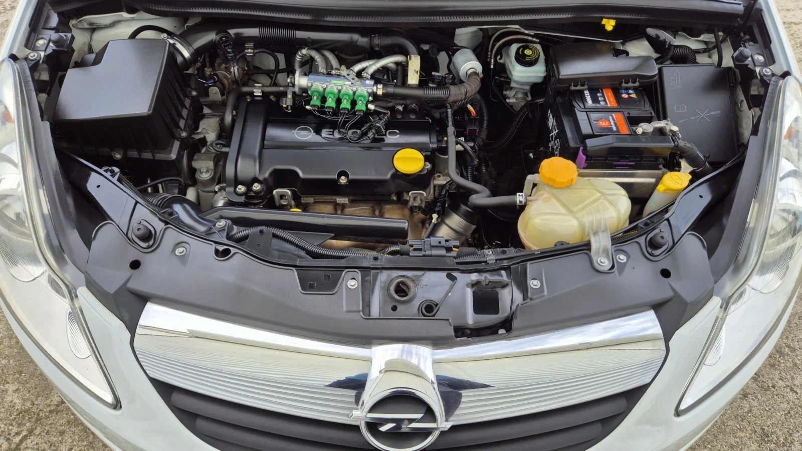 Opel Corsa 1.2 / 80.. | Mobile.bg   16