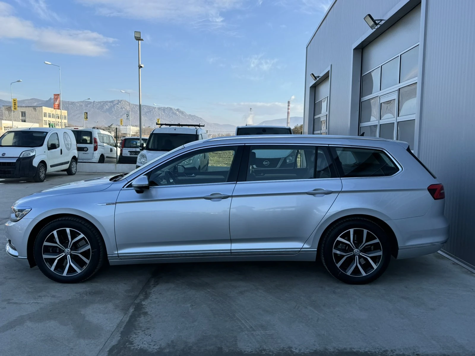 VW Passat 2.0* 239ps* High Line* 4MOTION* 360* НАВИ* FULL*  - изображение 2