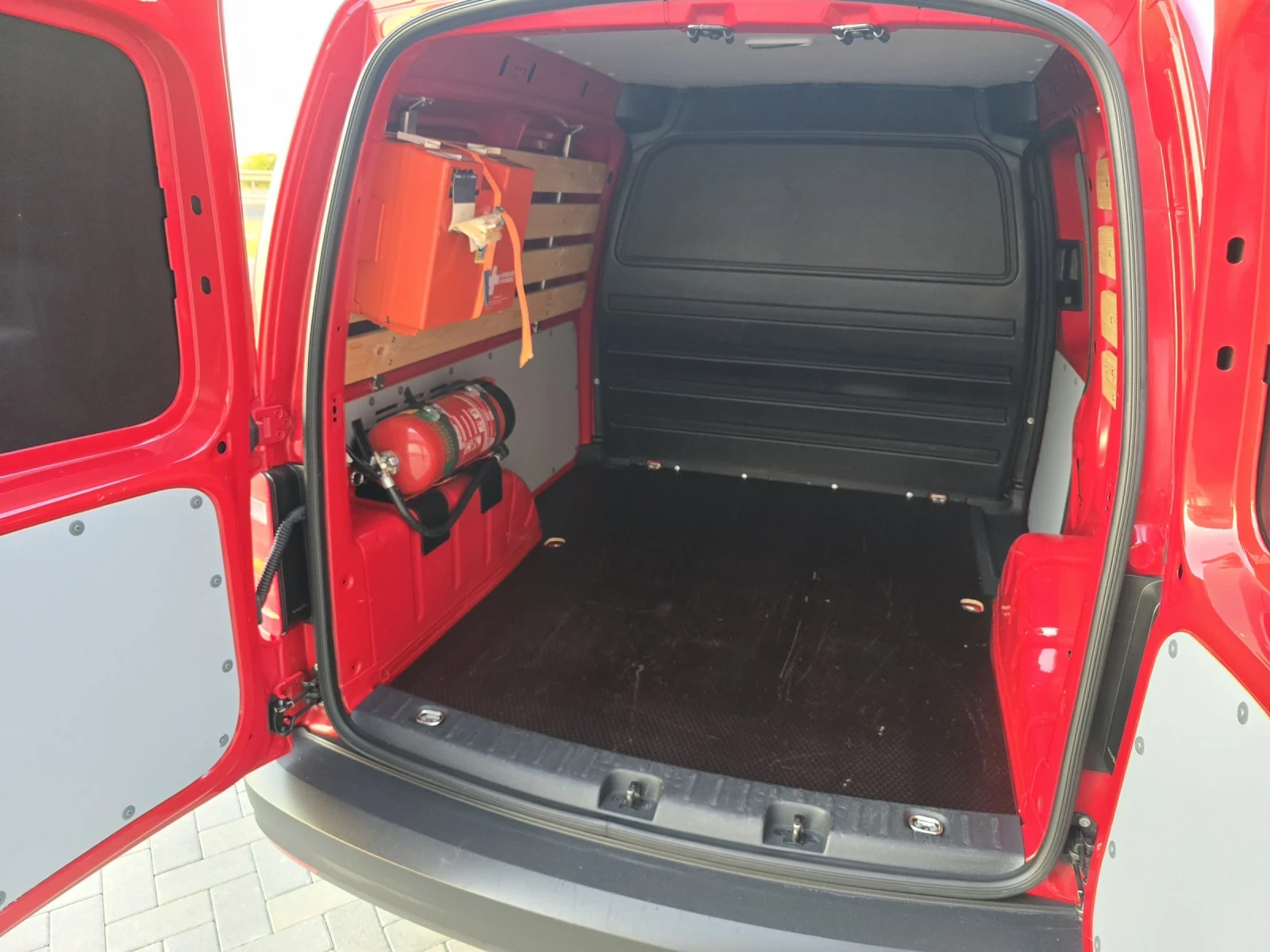 VW Caddy 2.0TDI/102ks/EURO6/* * 89000* * km. - изображение 10