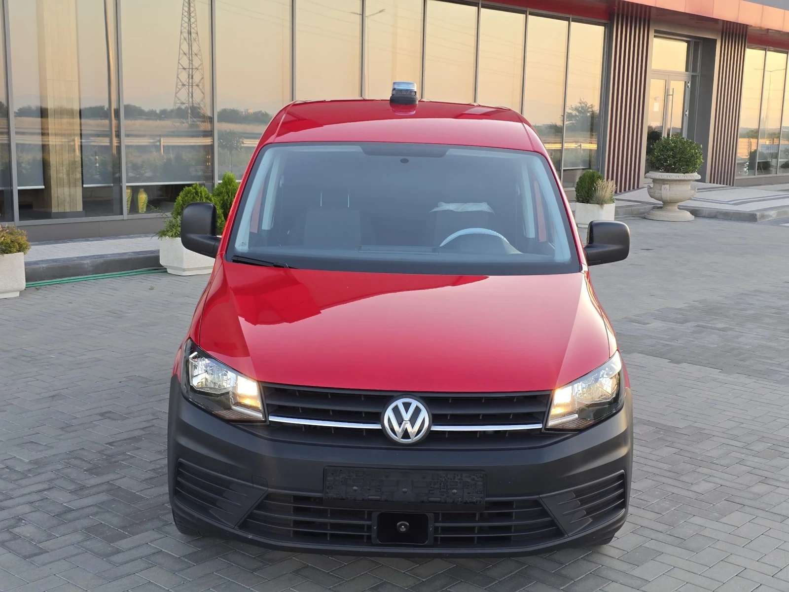 VW Caddy 2.0TDI/102ks/EURO6/* * 89000* * km. - изображение 2