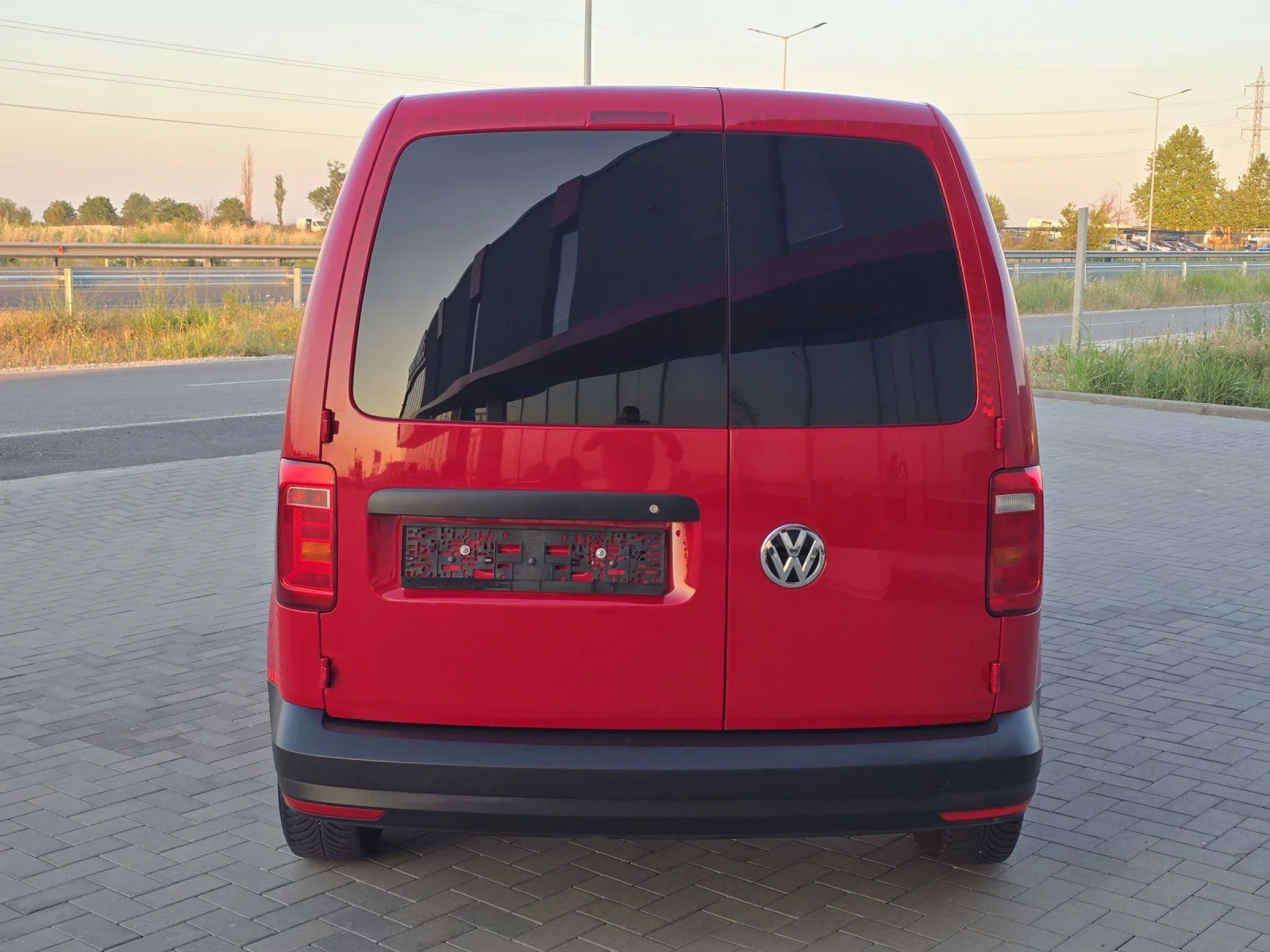 VW Caddy 2.0TDI/102ks/EURO6/* * 89000* * km. - изображение 5