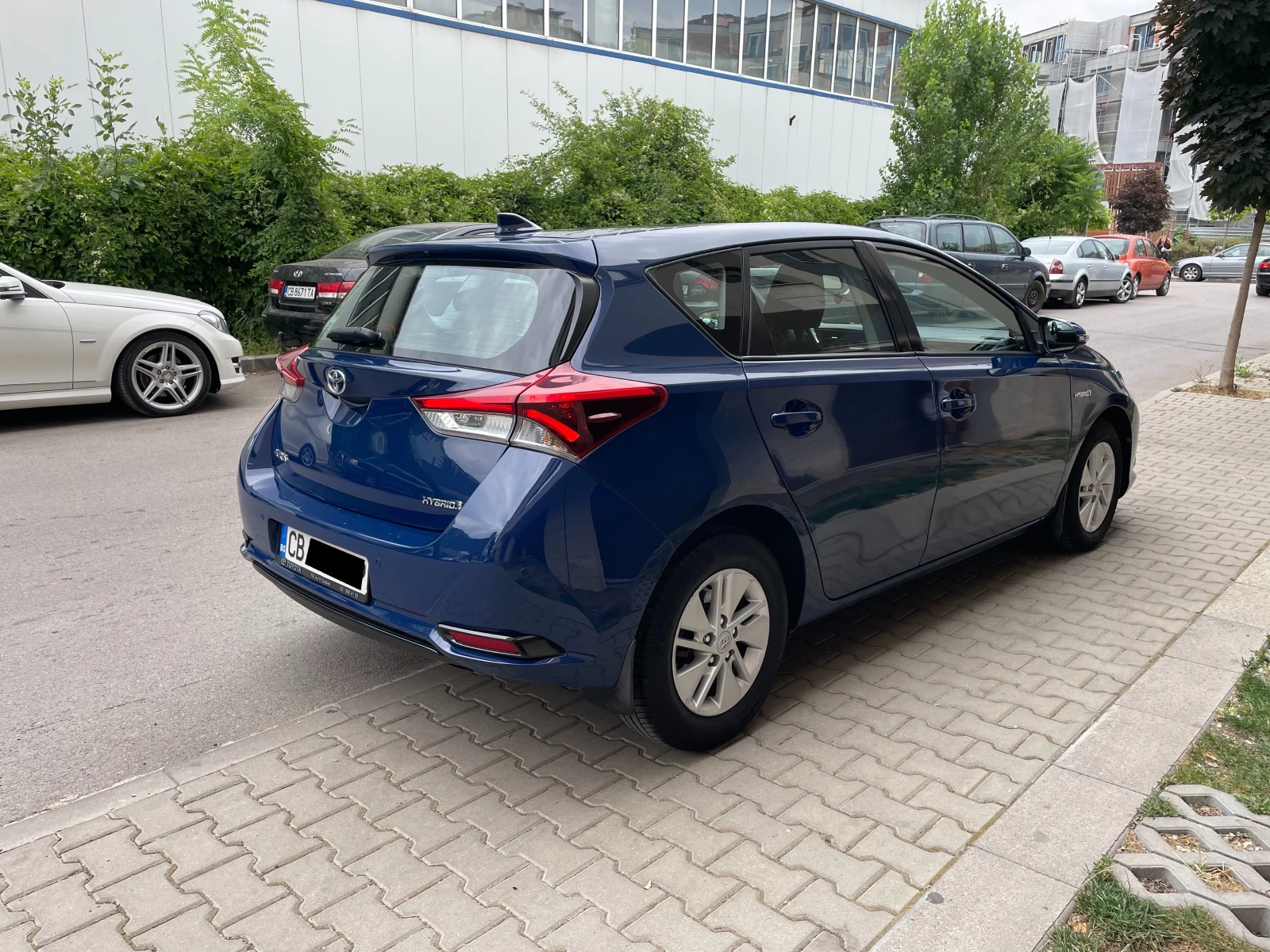 Toyota Auris 1.8 Hybrid e-CVT Facelift- в ГАРАНЦИЯ - изображение 3