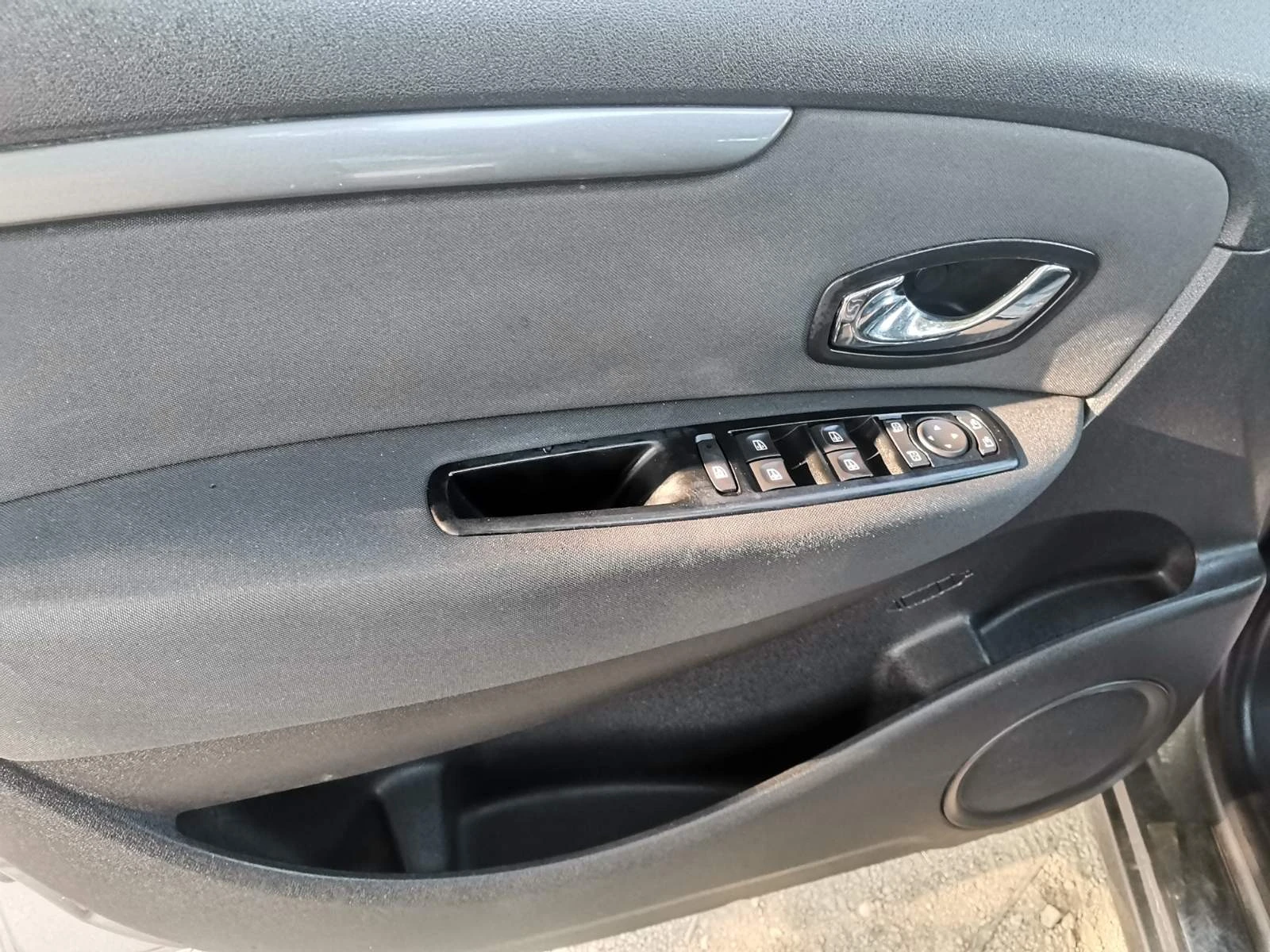 Renault Scenic 1.5dci/LIMITED/УНИКАЛЕН - изображение 7
