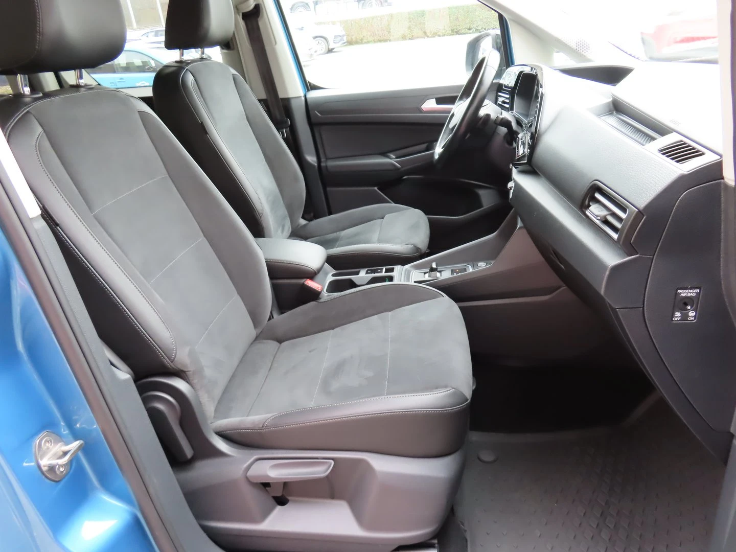 VW Caddy Style TDI 7 места - изображение 7