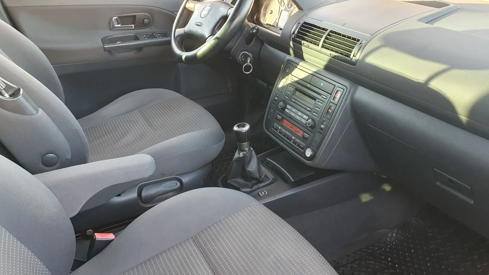 Seat Alhambra 2.0i Газов Инжекцион 7места - изображение 8