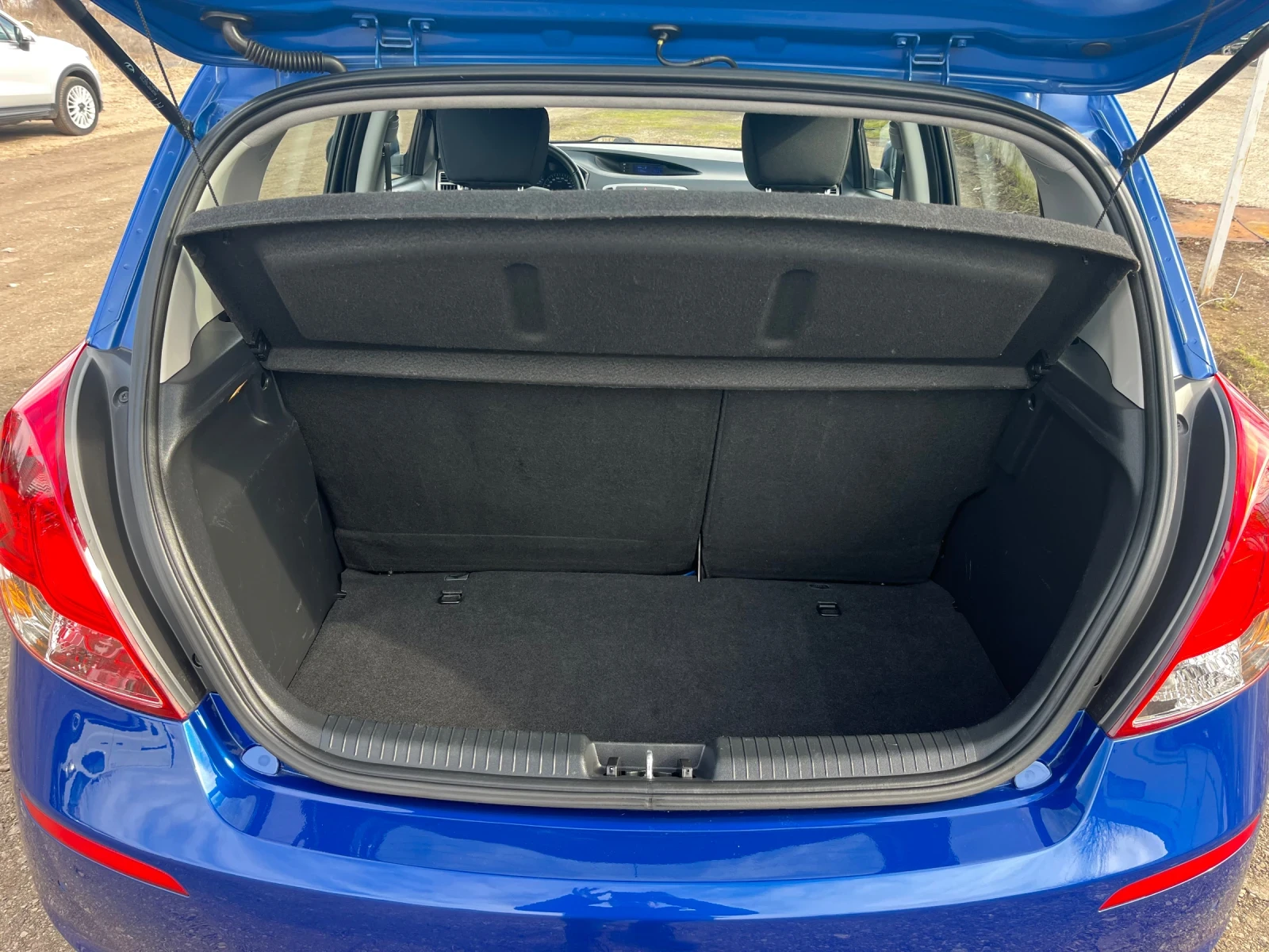 Hyundai I20 1.4 ������ 6 �������� �� ��������� | Mobile.bg � ����������� 16