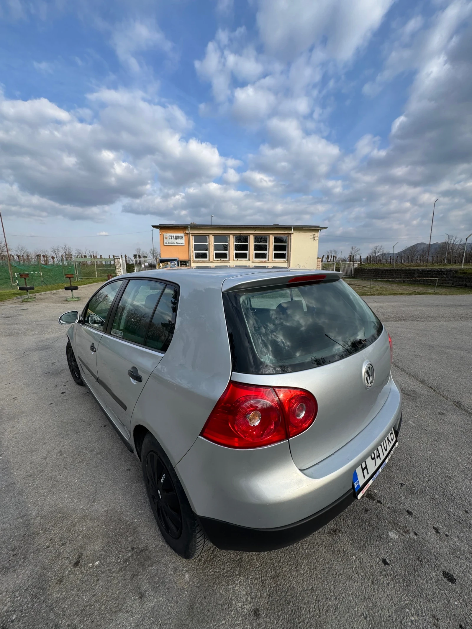 VW Golf 1.9 TDI, снимка 5 - Автомобили и джипове - 53877906