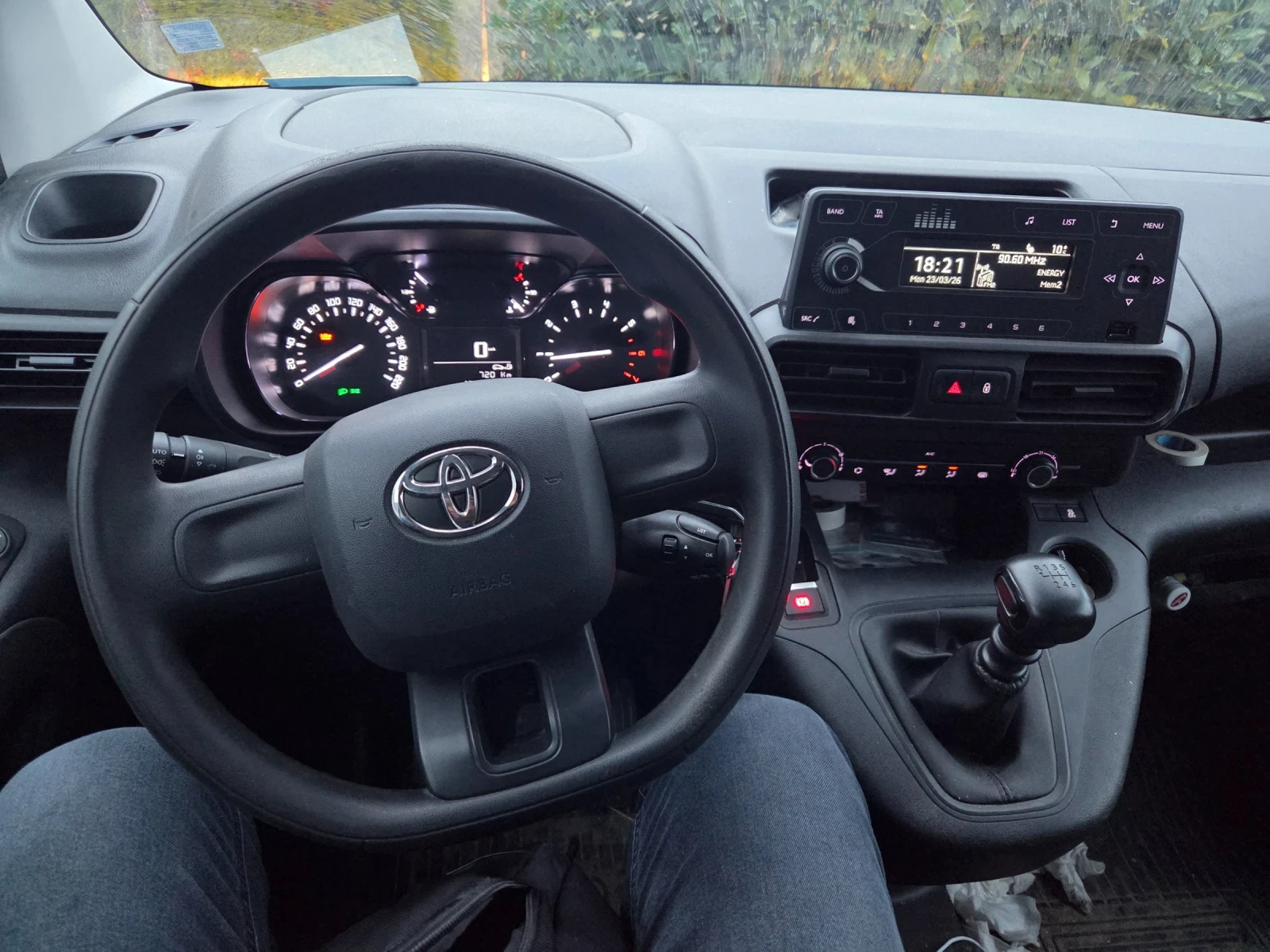 Toyota Proace City 1+ 2 ����� | Mobile.bg � ����������� 8