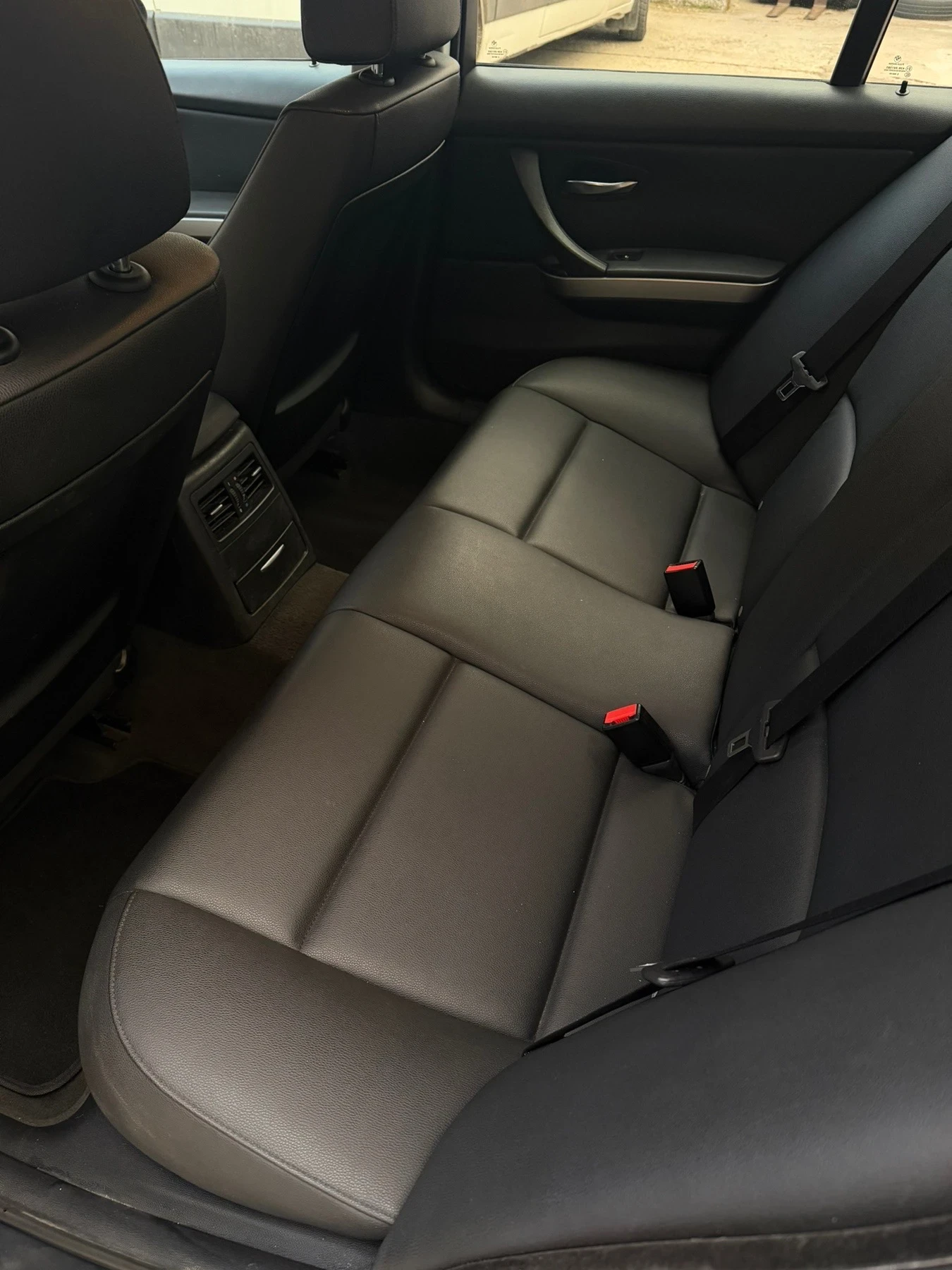 BMW 320 320D Ръчка, снимка 9 - Автомобили и джипове - 54092356