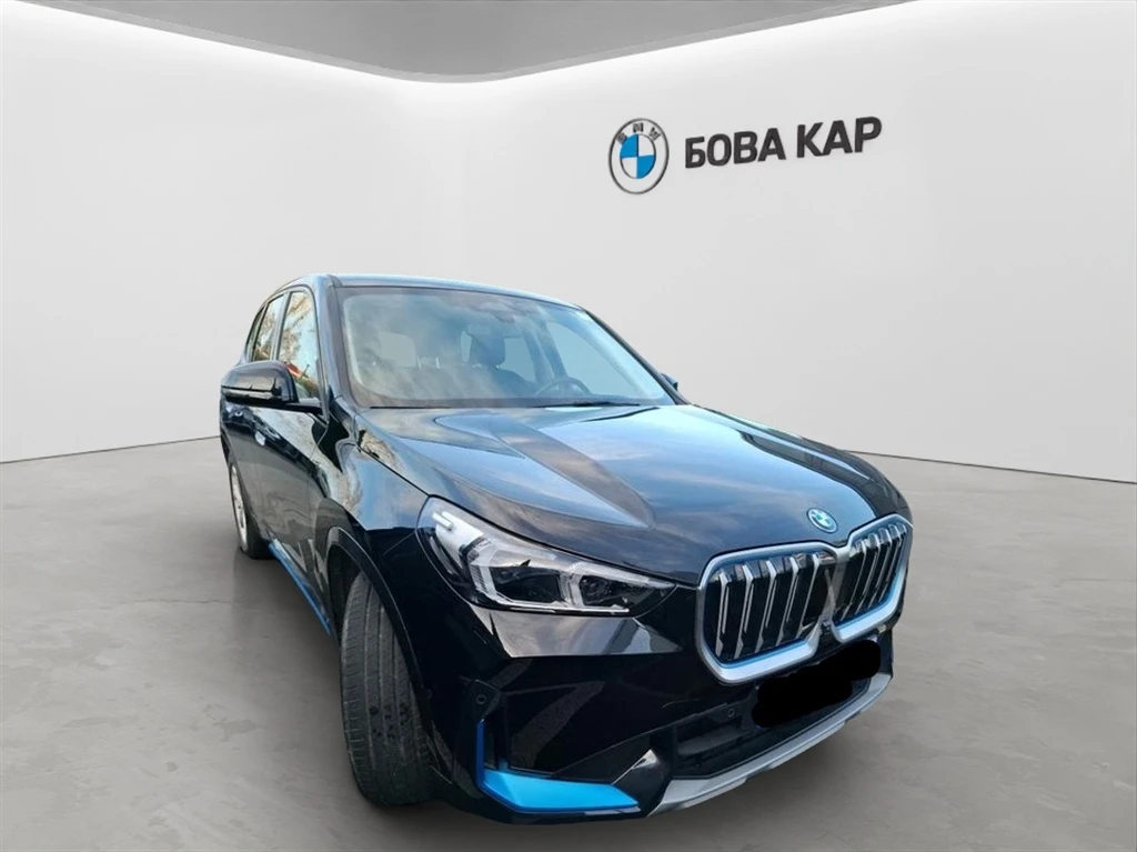 BMW iX1 xDrive30, снимка 3 - Автомобили и джипове - 54120908