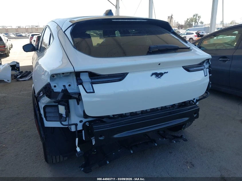 Ford Mustang Mach-E Premium RWD, снимка 6 - Автомобили и джипове - 54198054