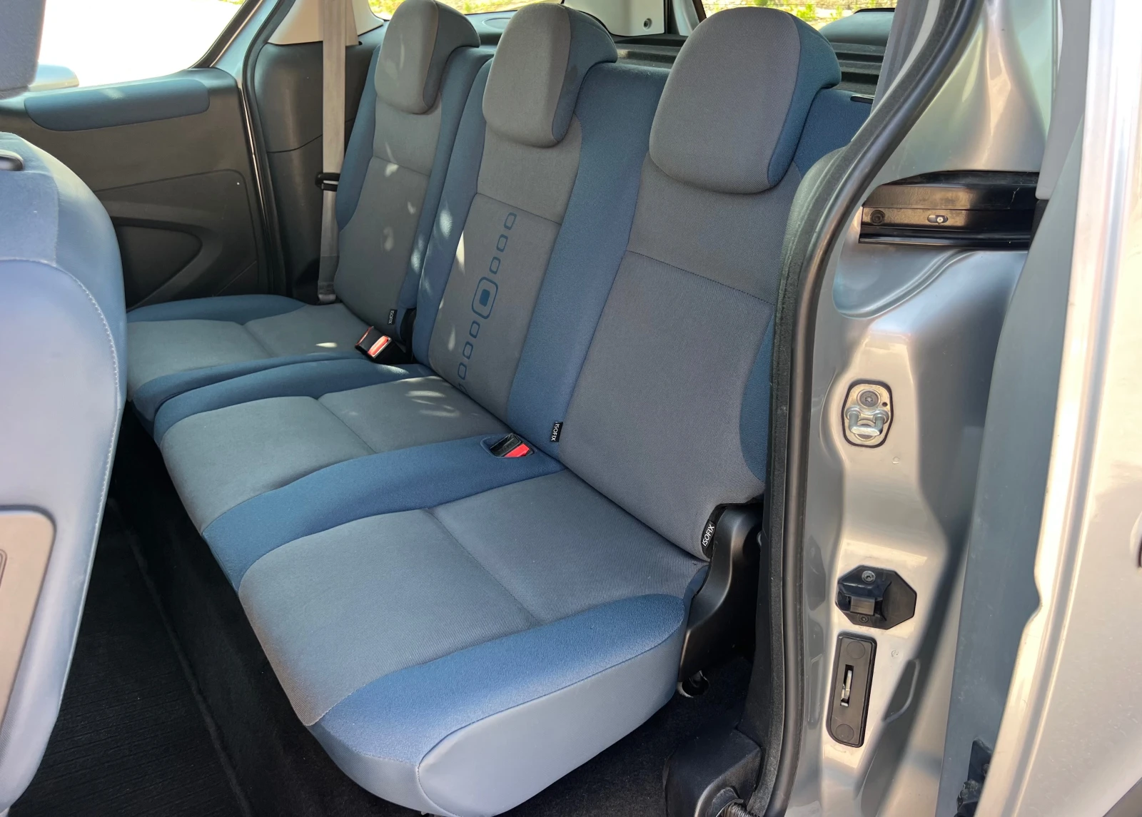 Citroen Berlingo 1.6HDI UNIKAT, снимка 16 - Автомобили и джипове - 54829982