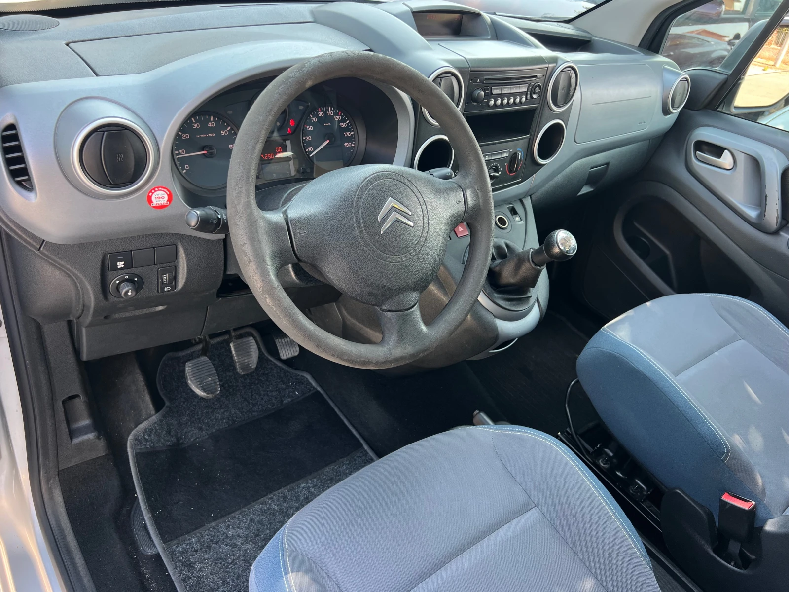 Citroen Berlingo 1.6HDI UNIKAT, снимка 10 - Автомобили и джипове - 54829982