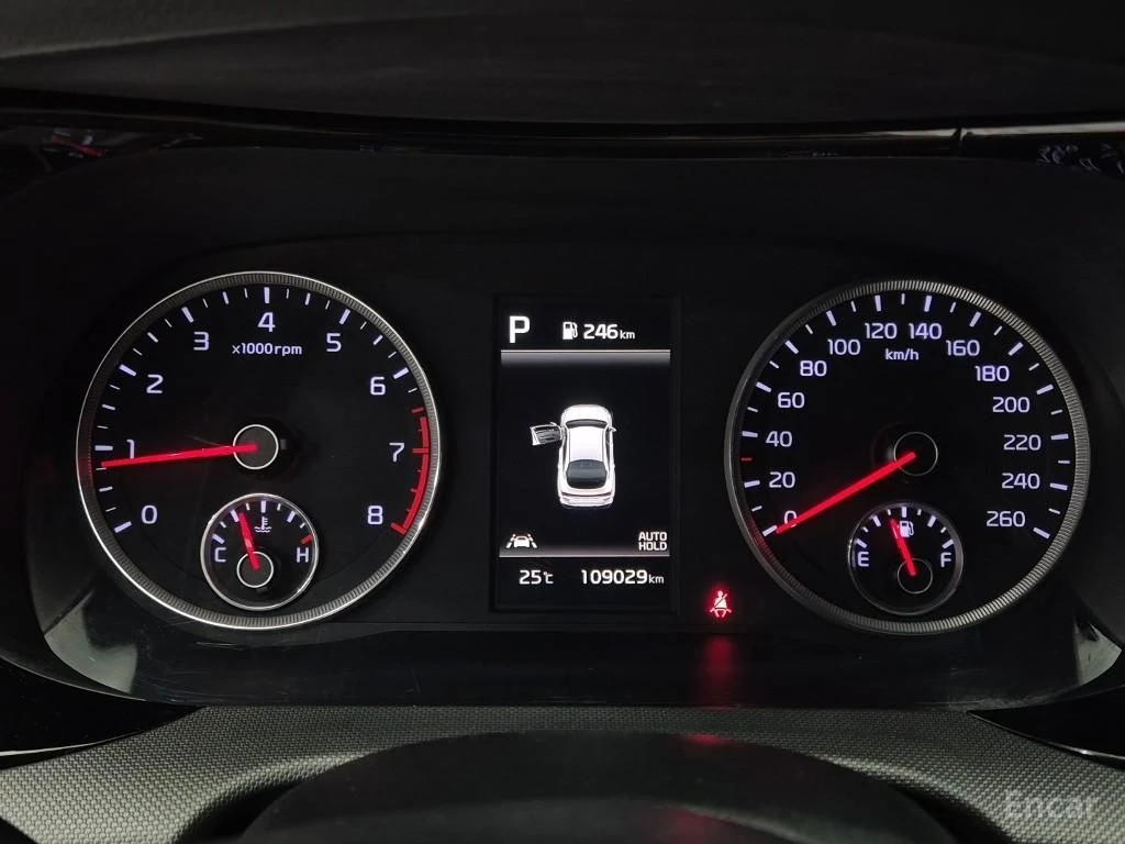 Kia K5 2.0 Prestige* ПОДГРЕВ* ОБДУХВАНЕ* КАМЕРА* , снимка 9 - Автомобили и джипове - 55050887