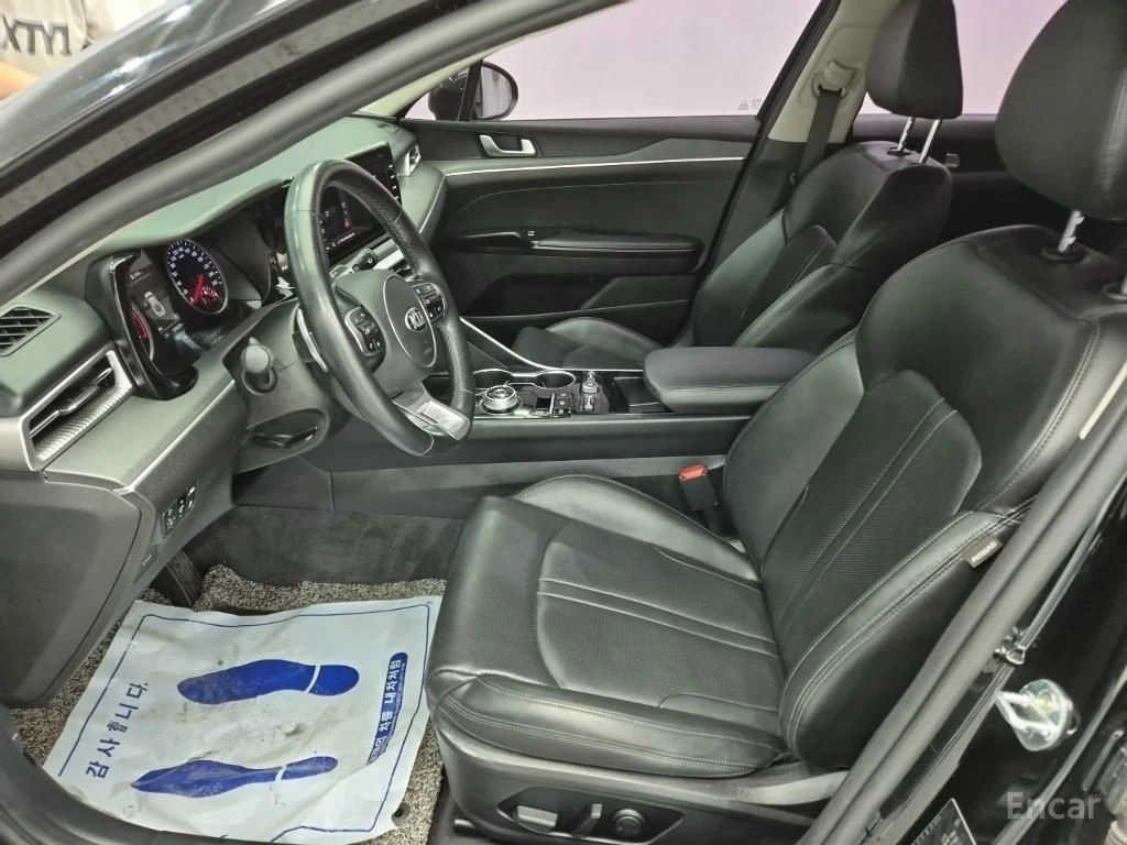 Kia K5 2.0 Prestige* ПОДГРЕВ* ОБДУХВАНЕ* КАМЕРА* , снимка 6 - Автомобили и джипове - 55050887