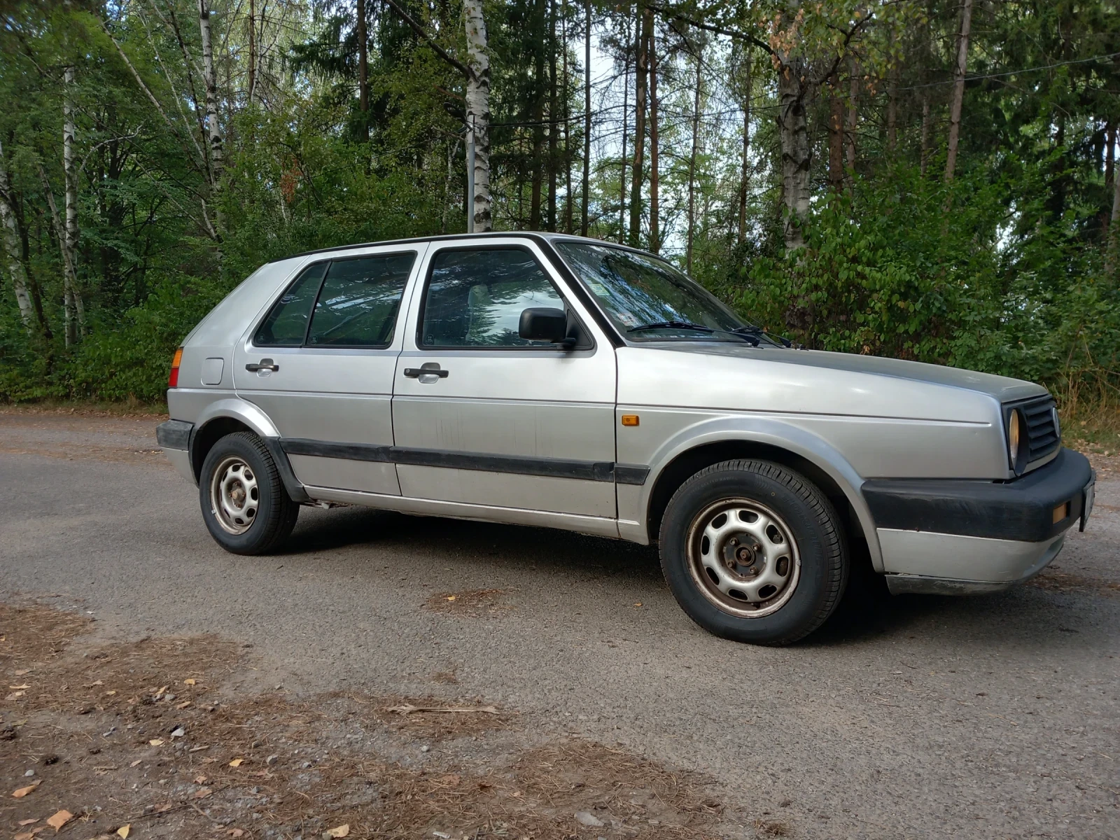 VW Golf 1.6, снимка 3 - Автомобили и джипове - 55104240