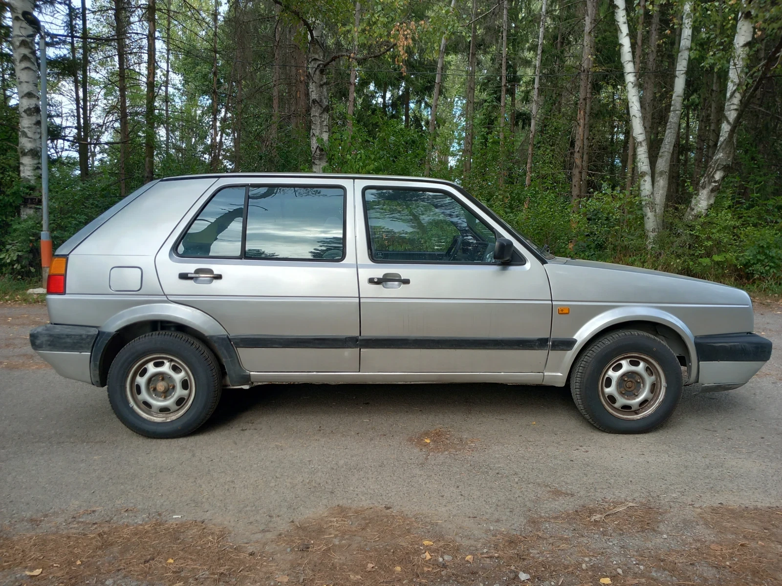VW Golf 1.6, снимка 8 - Автомобили и джипове - 55104240