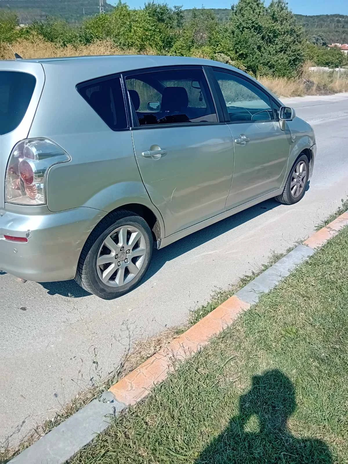 Toyota Corolla verso, снимка 7 - Автомобили и джипове - 55606014